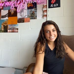 Meet your Posher, Kassie